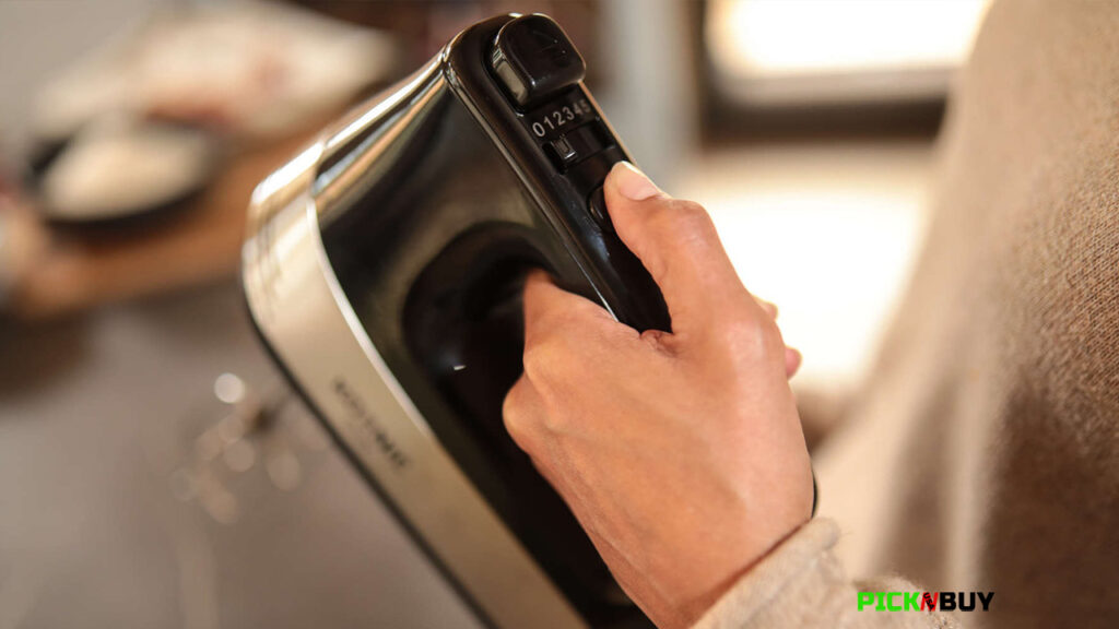 Black+Decker BXMX500E Best Hand Mixers