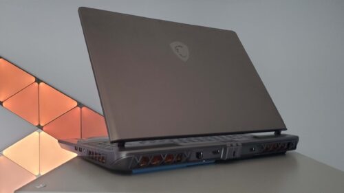 MSI Vector 16 HX AI