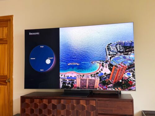 TCL QM8K